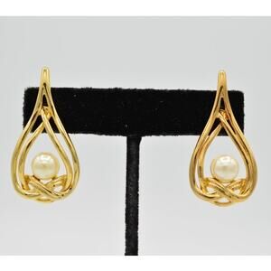TAT Vintage Earrings Pierced Faux Pearl Drop Dangle Gold NOS Signed 1980s 9M